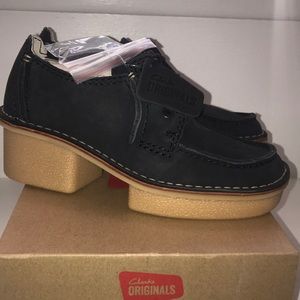 CLARKS  VELDTA AUBERON,  BLACK NUBUCK,  SIZE 7